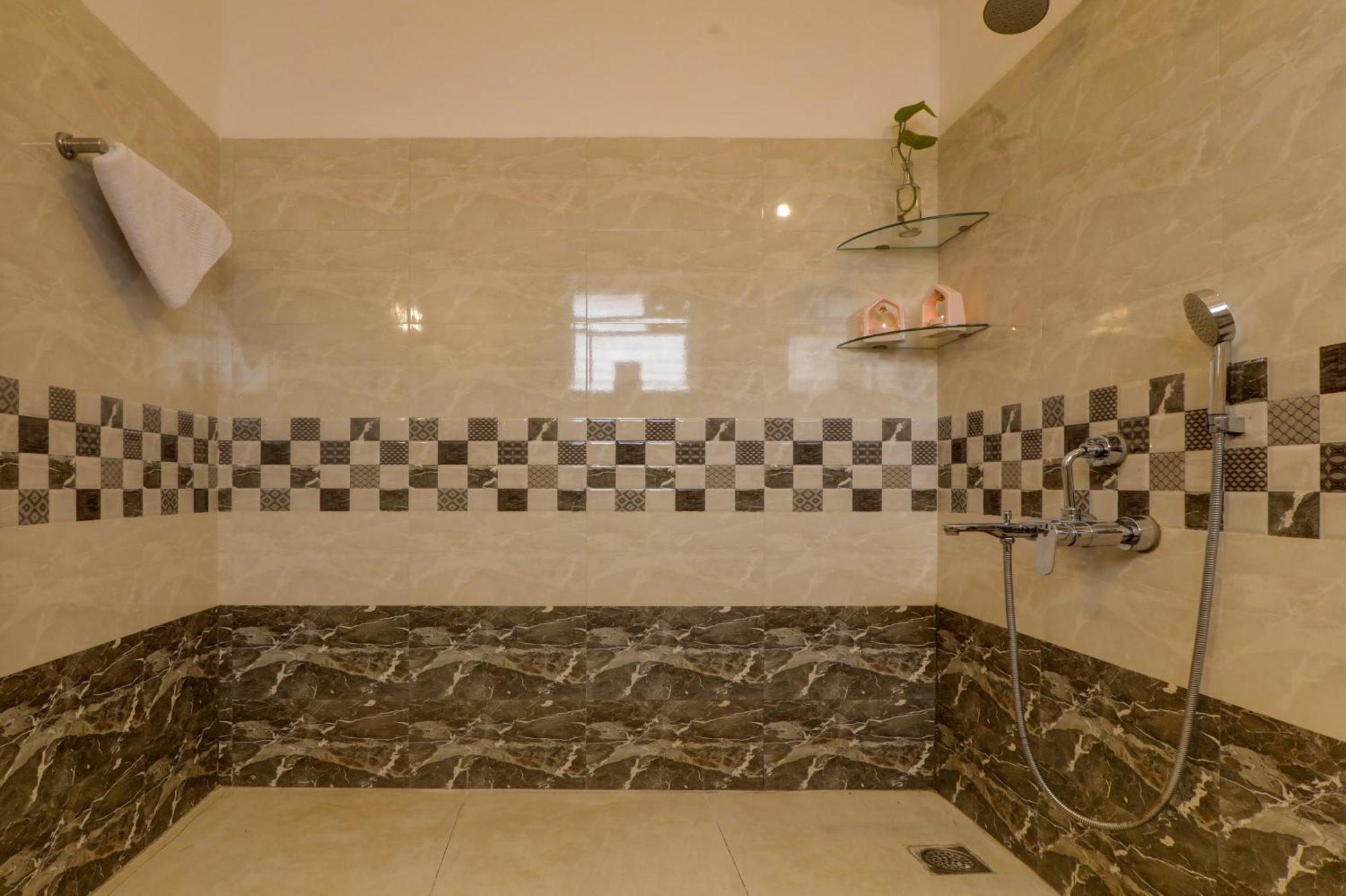 Jaqk Holidays - 9Bhk Villa For Big Groups, Private Pool-Wifi-Cartaker-Parking, North Goa Baga Zewnętrze zdjęcie