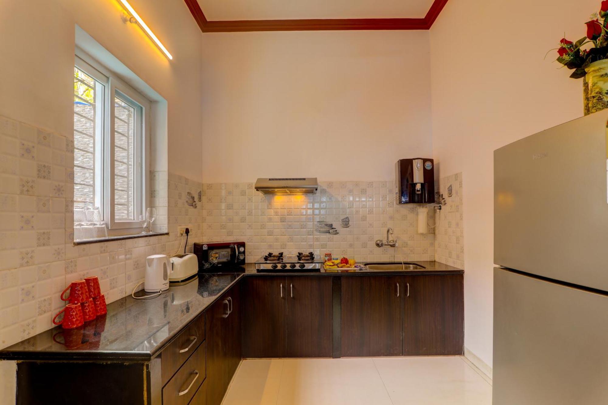 Jaqk Holidays - 9Bhk Villa For Big Groups, Private Pool-Wifi-Cartaker-Parking, North Goa Baga Zewnętrze zdjęcie
